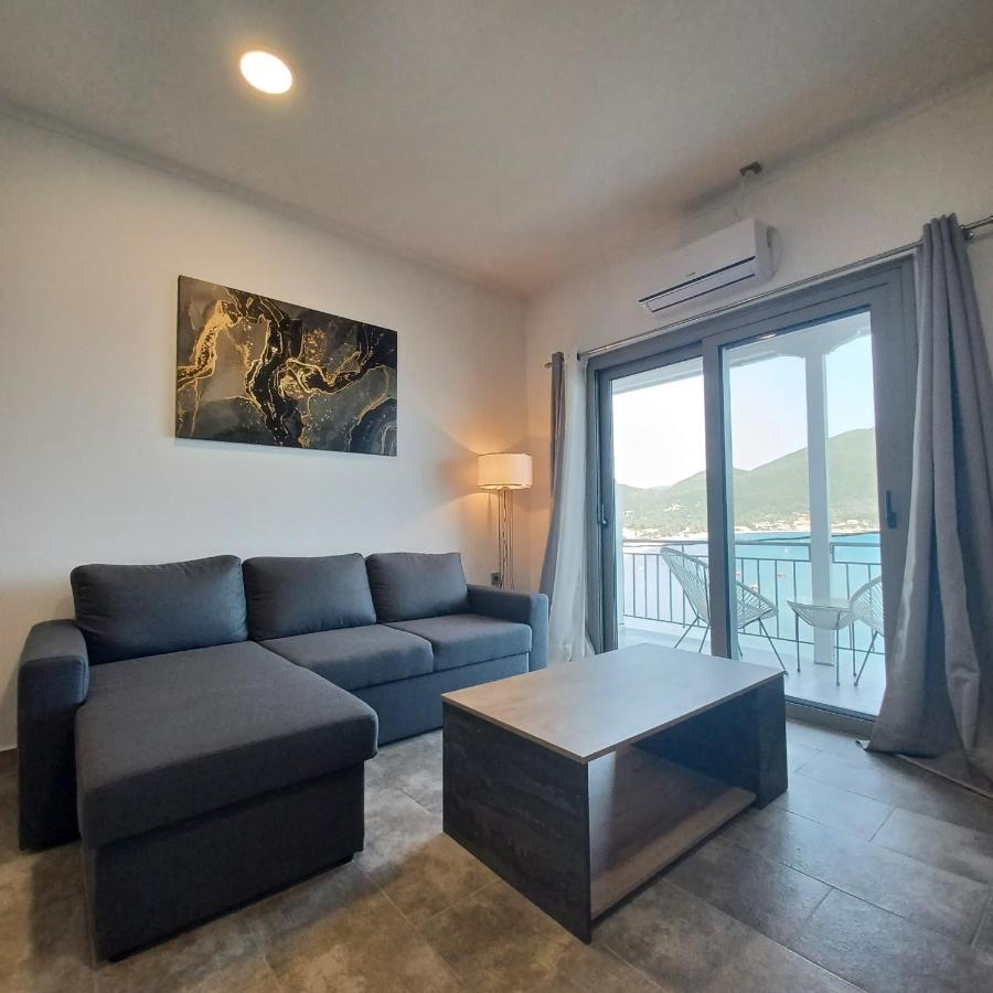 Ponti Bay Apartments Vasiliki  Ngoại thất bức ảnh