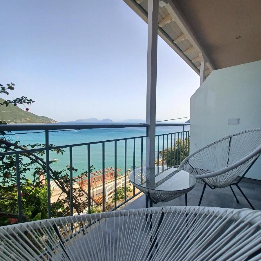 Ponti Bay Apartments Vasiliki  Ngoại thất bức ảnh
